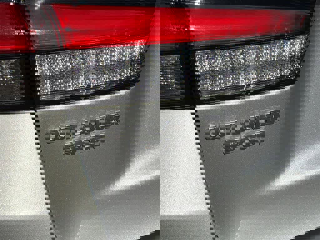 Used 2025 Mitsubishi Outlander Sport ES image 30