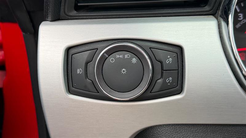 Used 2017 Ford Mustang Premium image 31