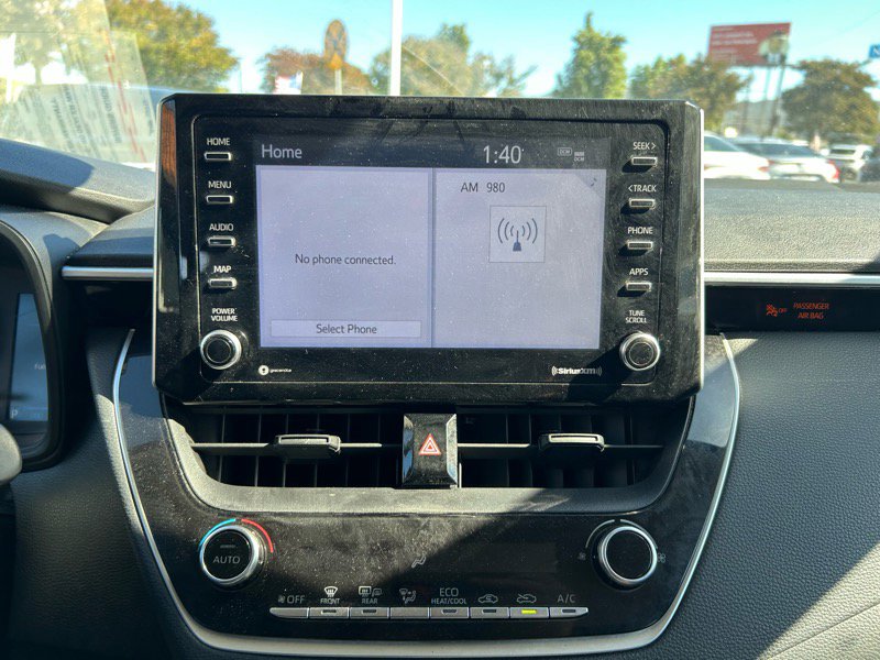 Used 2021 Toyota Corolla LE image 11