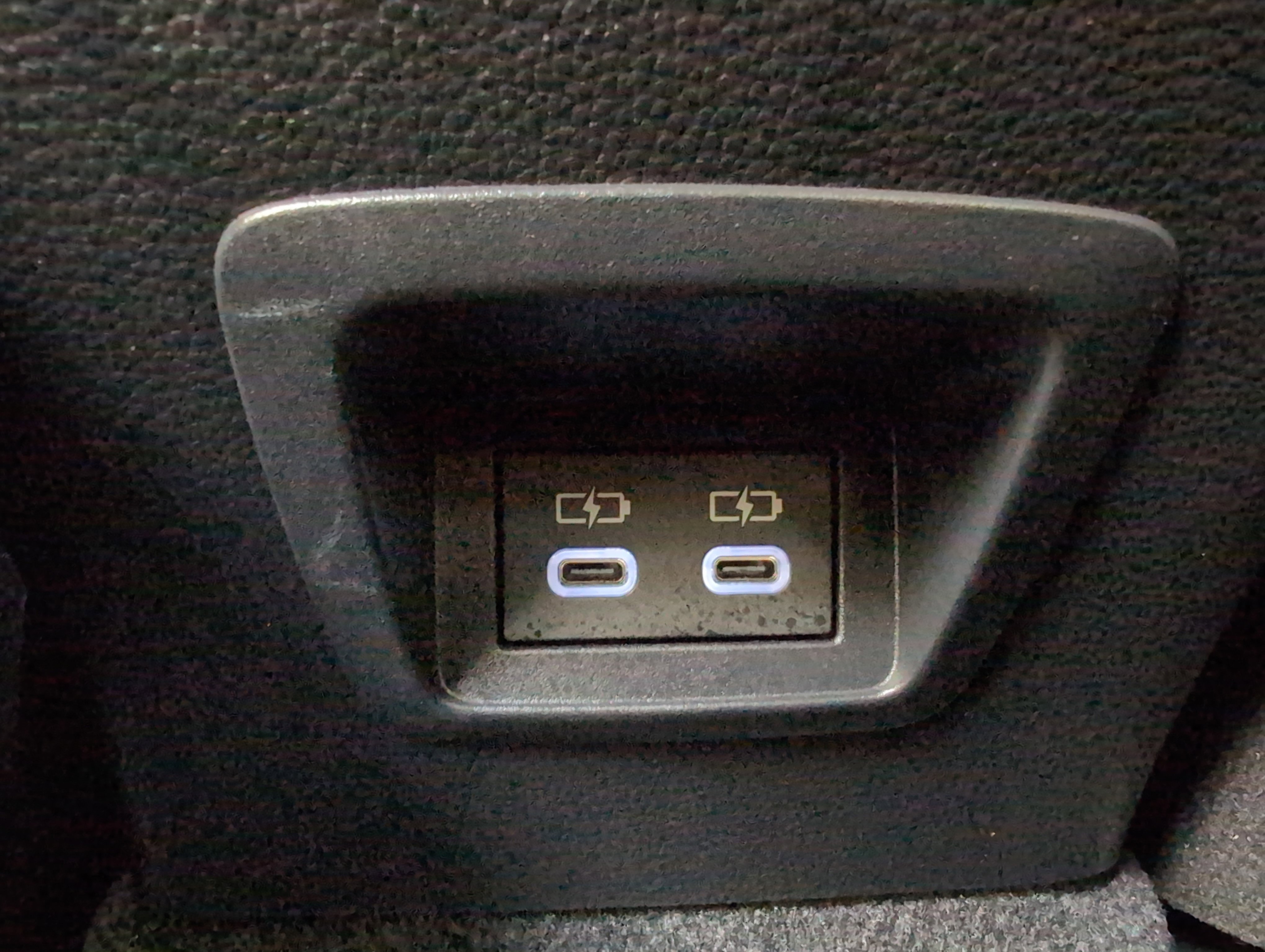 Used 2024 Toyota Corolla Cross AWD Hybrid w/ Convenience Package image 40