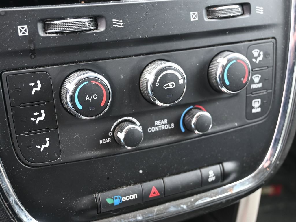 Used 2013 Dodge Grand Caravan SE image 11
