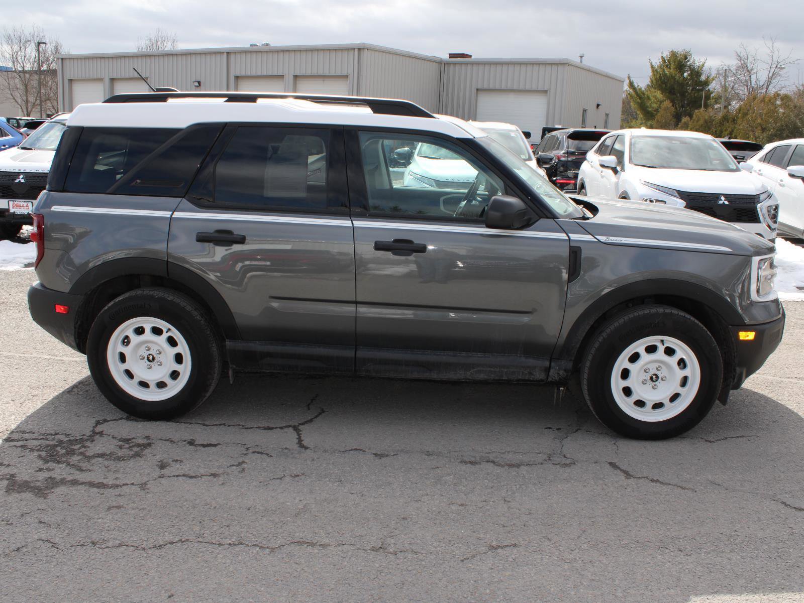 Used 2025 Ford Bronco Sport Heritage w/ Convenience Package image 4