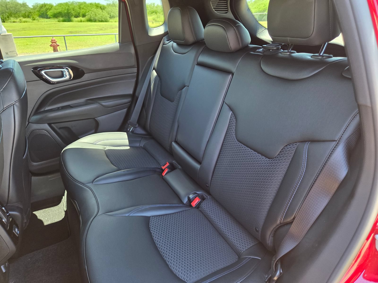 New 2026 Jeep Compass Latitude AWD/4WD image 22