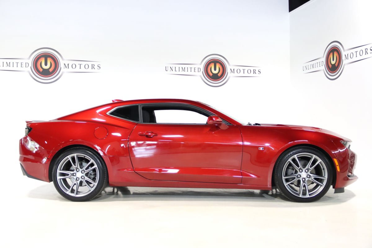 Used 2021 Chevrolet Camaro LT w/ RS Package RWD image 5