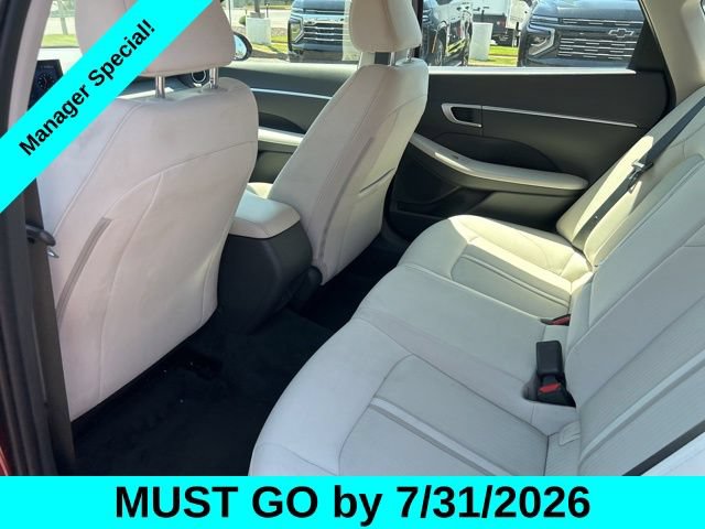 Used 2025 Hyundai Sonata SEL FWD image 28