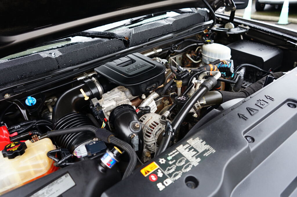 Used 2013 Chevrolet Silverado 3500 LTZ image 9