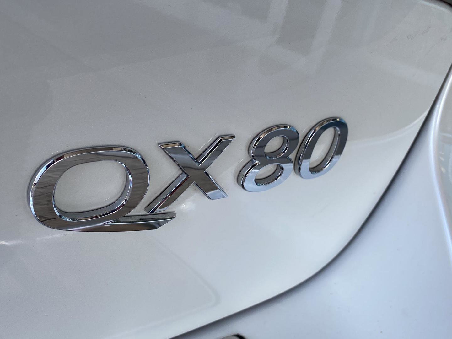 Used 2024 INFINITI QX80 Sensory image 9