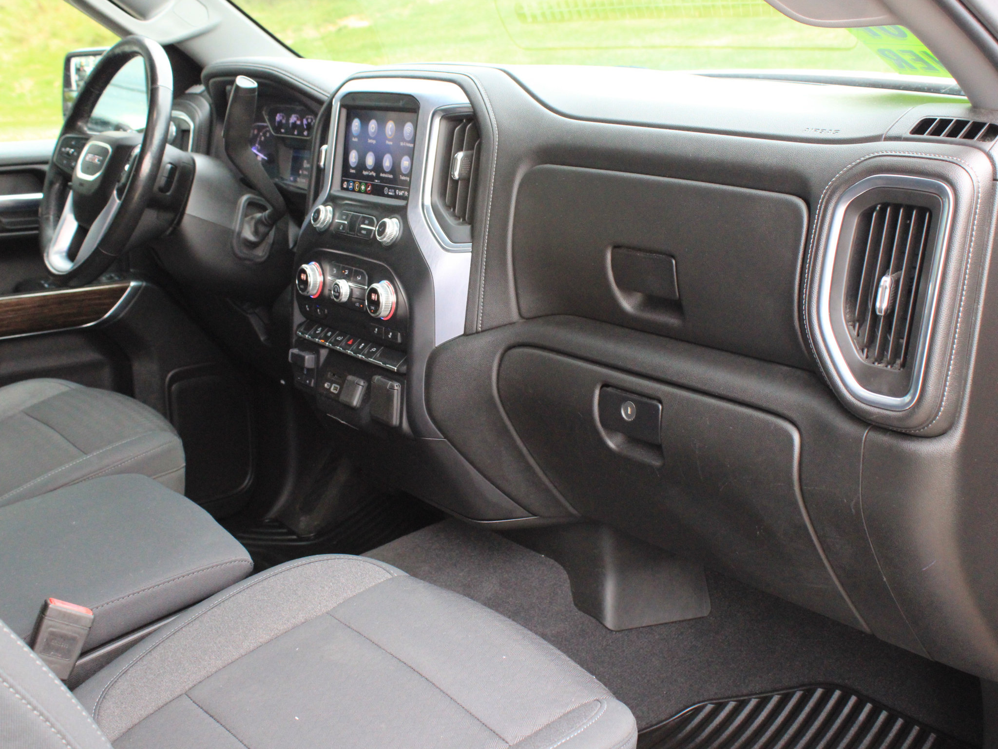 Used 2020 GMC Sierra 1500 SLE w/ SLE Value Package AWD/4WD image 25