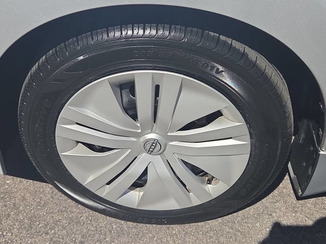 Certified 2025 Nissan Leaf S FWD image 9