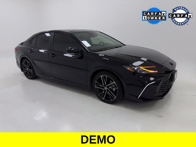 Used 2026 Toyota Camry XSE w/ Premium Package FWD image 1