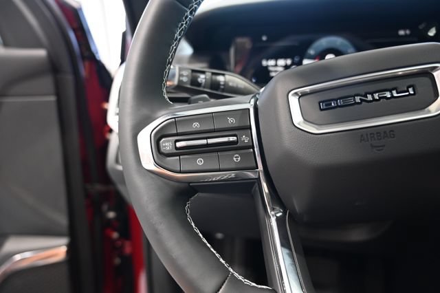 New 2026 GMC Acadia Denali Ultimate w/ LPO, Floor Liner Package AWD/4WD image 23