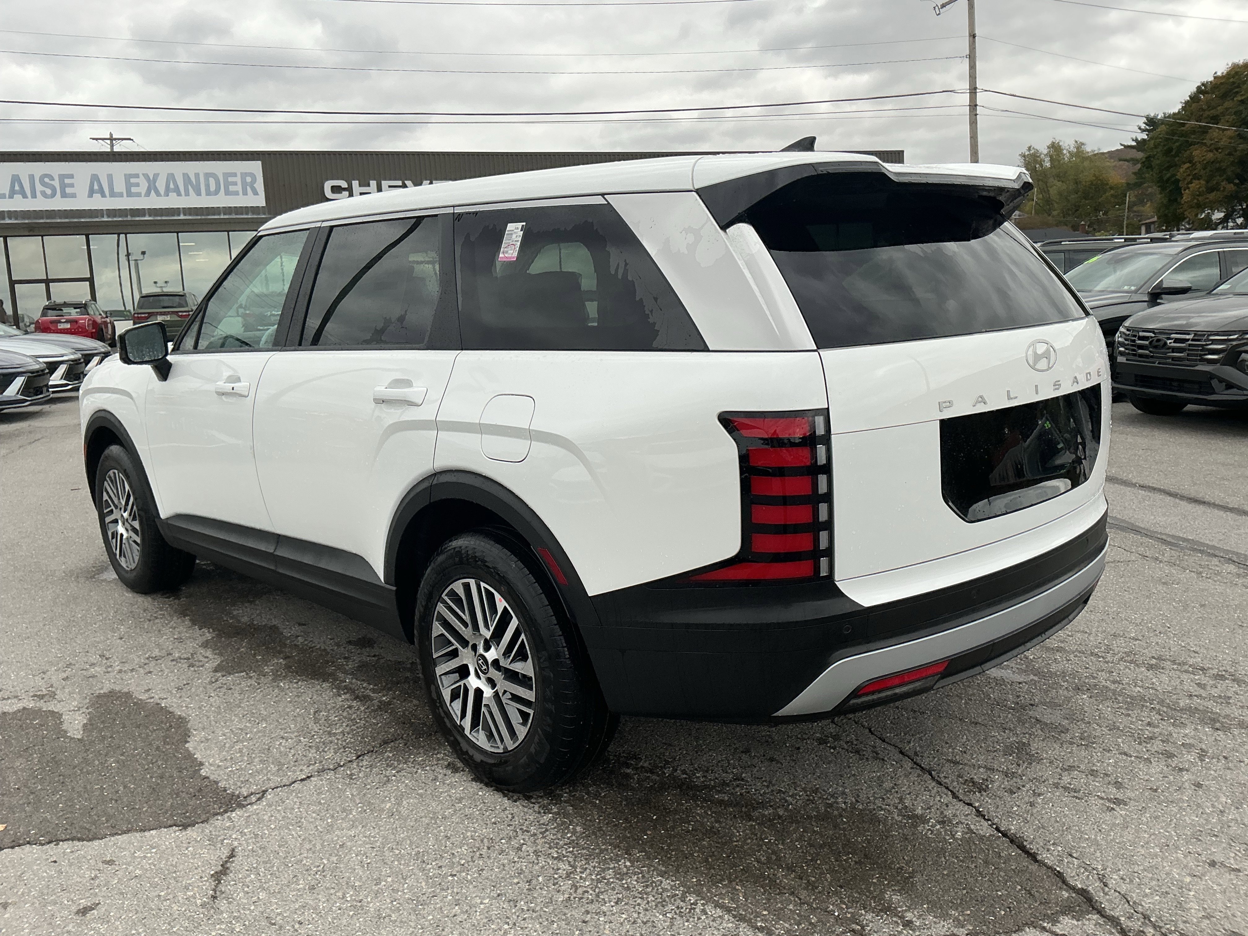 New 2026 Hyundai Palisade SE image 5
