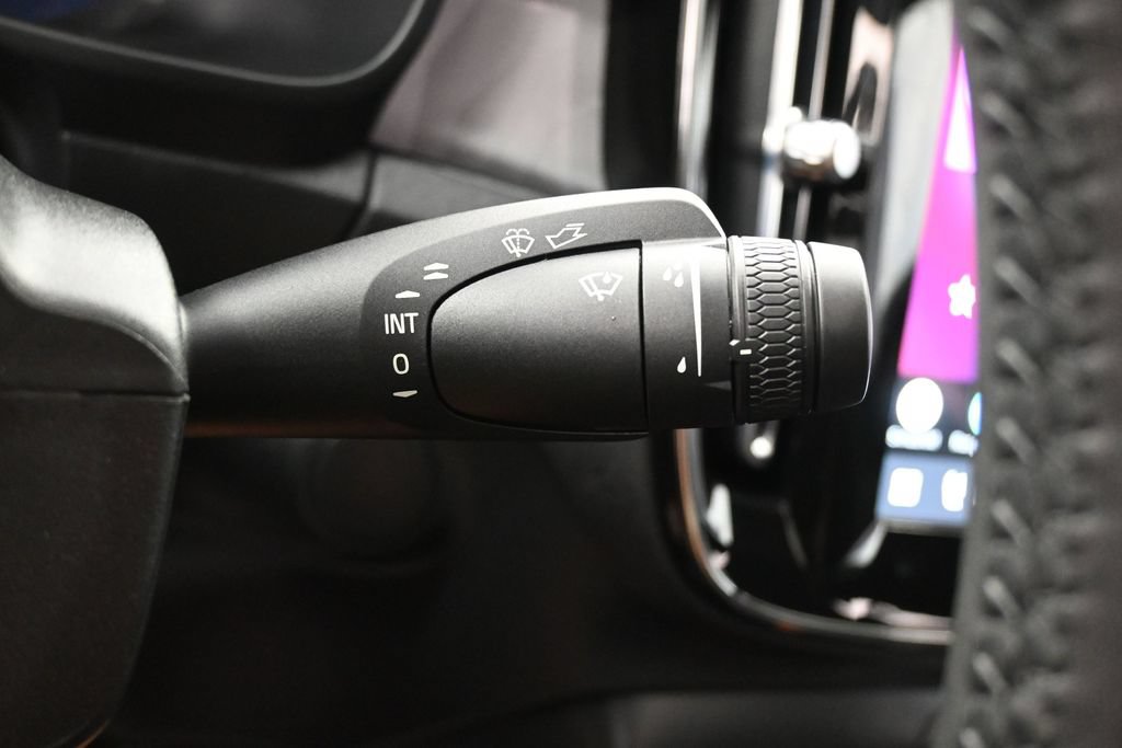 Used 2023 Volvo C40 P8 Recharge Ultimate AWD/4WD image 27