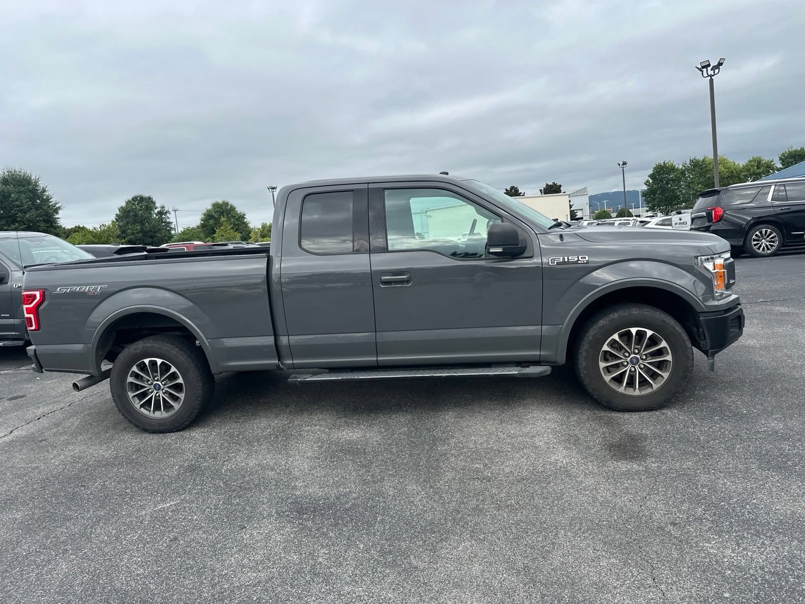 Used 2018 Ford F150 XLT w/ Equipment Group 301A Mid AWD/4WD image 4