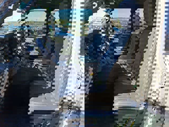 Used 2025 Lexus GX 550 w/ Cold Area Package AWD/4WD image 12