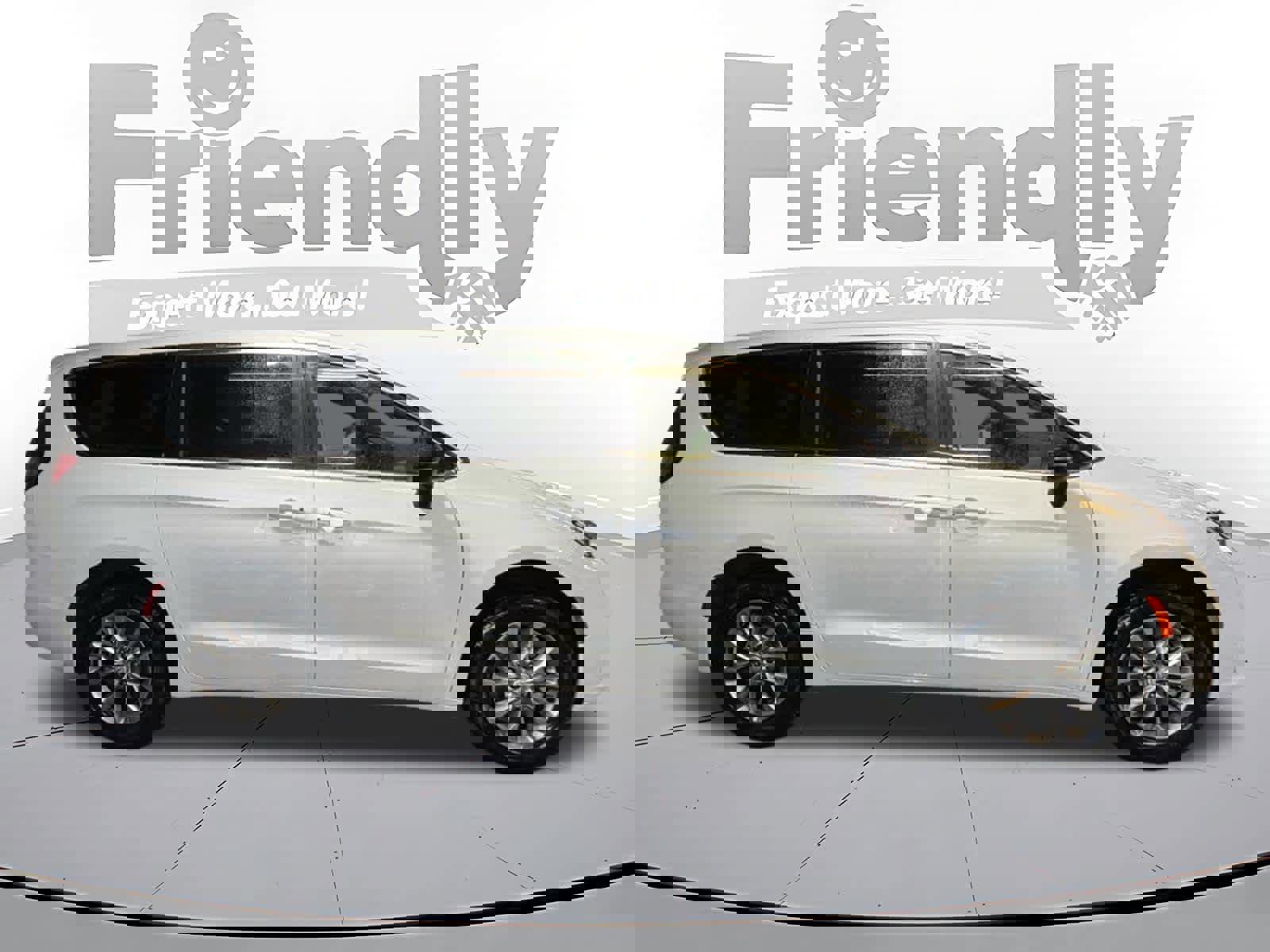 New 2026 Chrysler Pacifica Select image 3