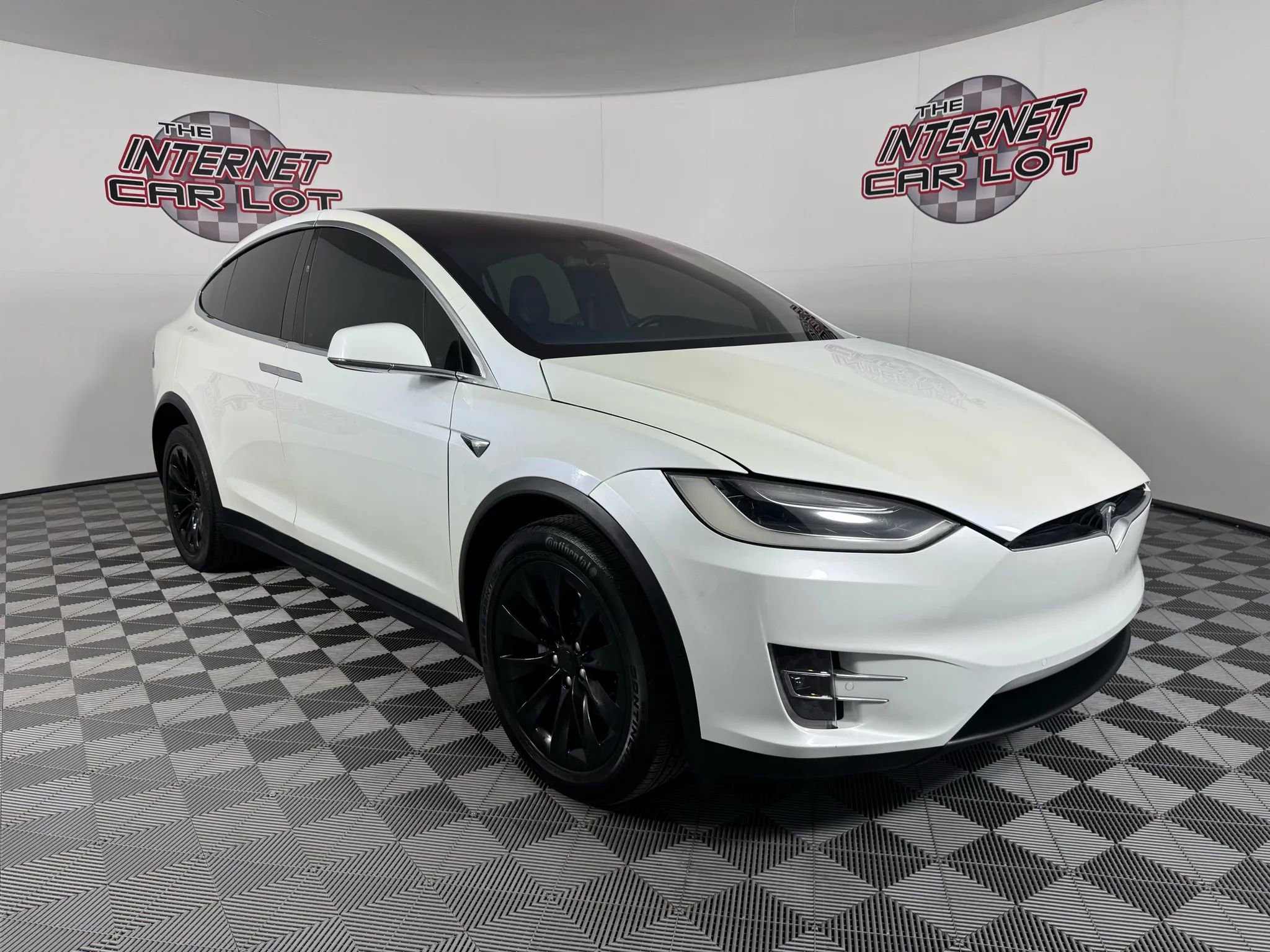 Used 2017 Tesla Model X 100D image 9