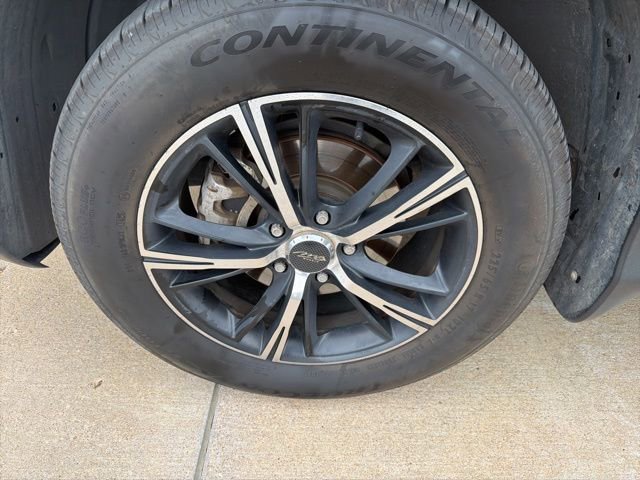 Used 2016 Honda CR-V Touring image 9