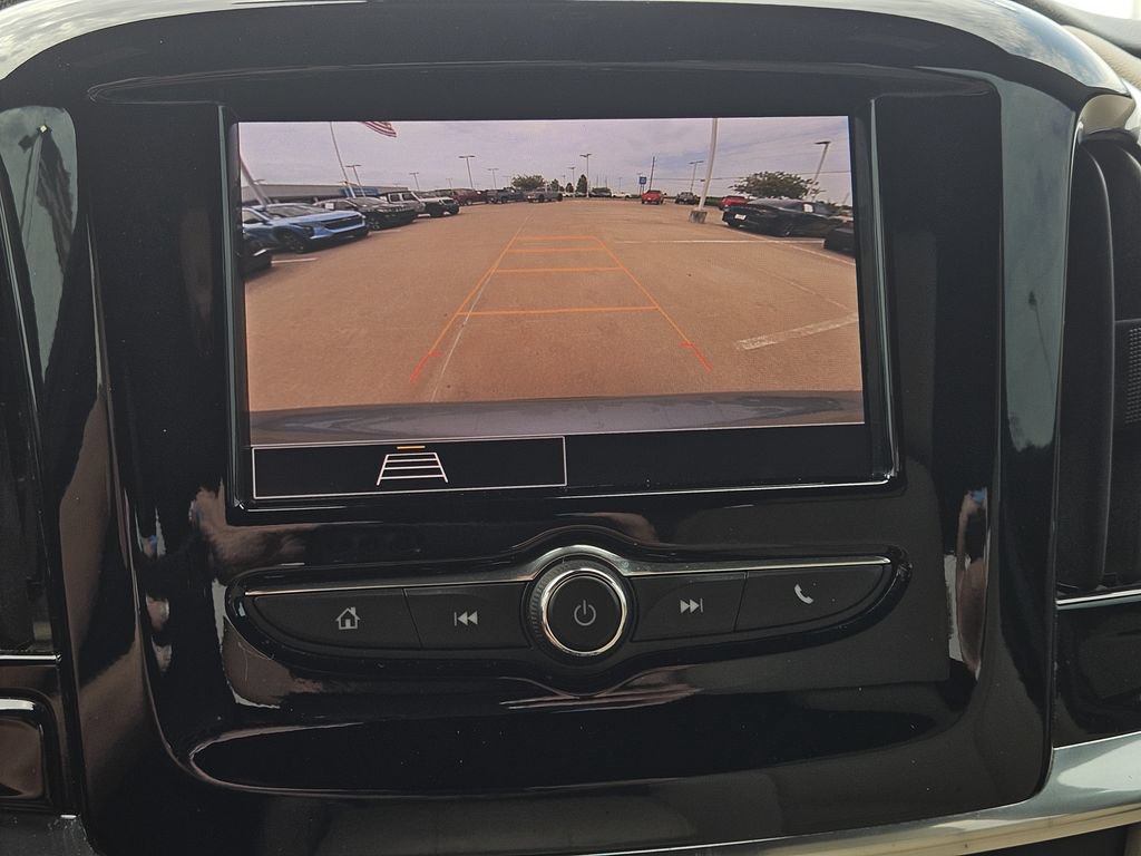 Used 2023 Chevrolet Traverse LS w/ Safety Package FWD image 17