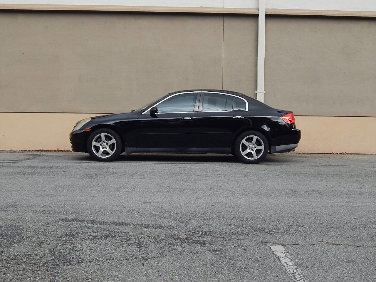 Used 2004 INFINITI G35 Sedan w/ Sport-Tuned Suspension Pkg image 7