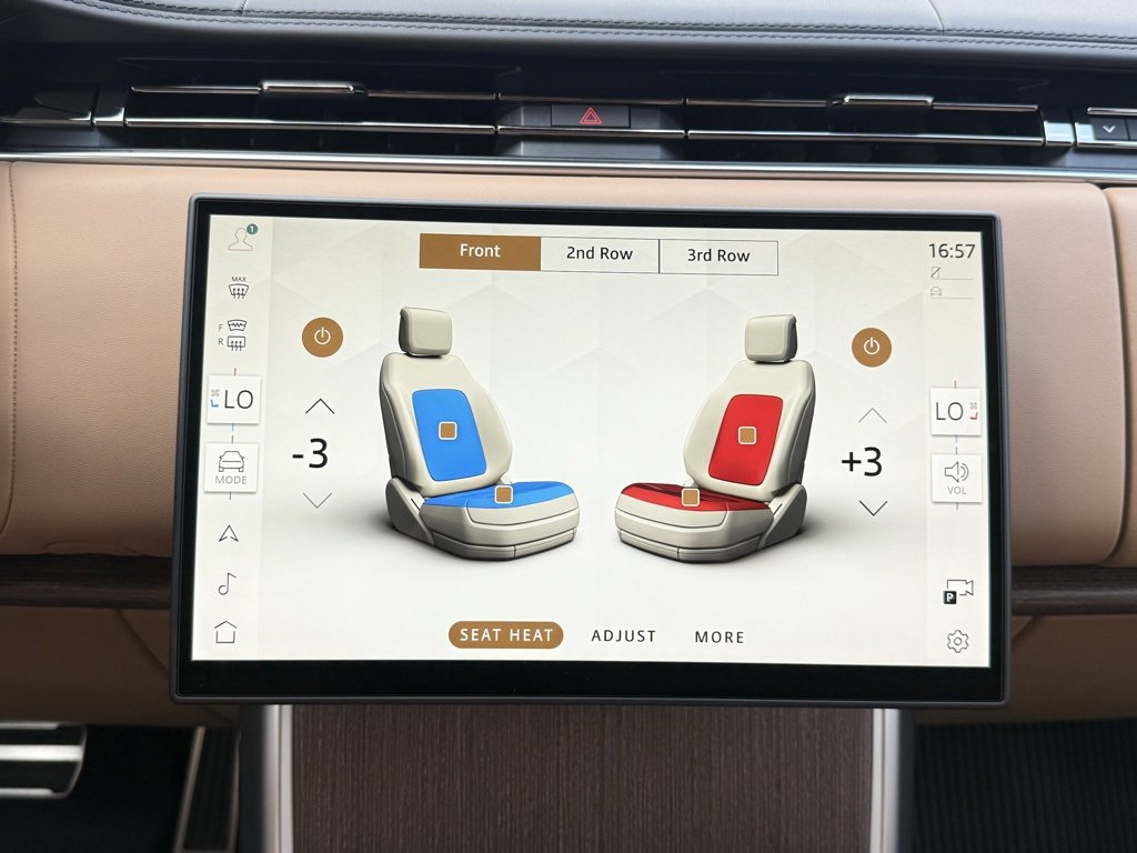 New 2025 Land Rover Range Rover Long Wheelbase SE image 25