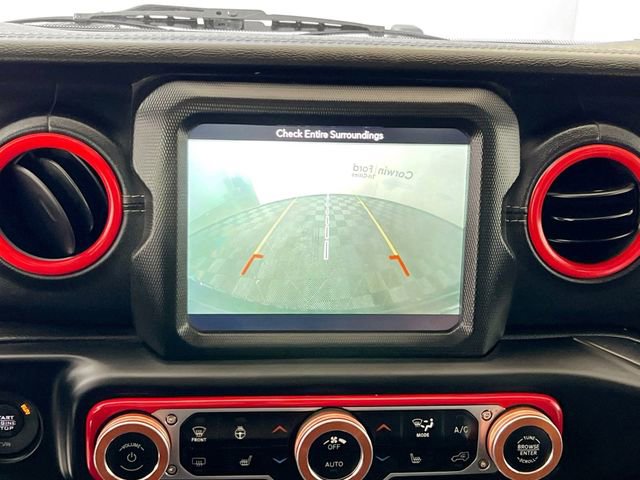 Used 2018 Jeep Wrangler Unlimited Sahara w/ Uconnect 4C Nav & Sound Group AWD/4WD image 22