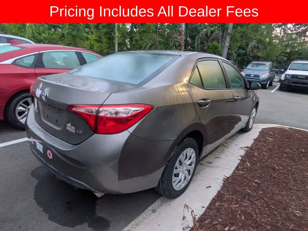 Used 2017 Toyota Corolla LE FWD image 7
