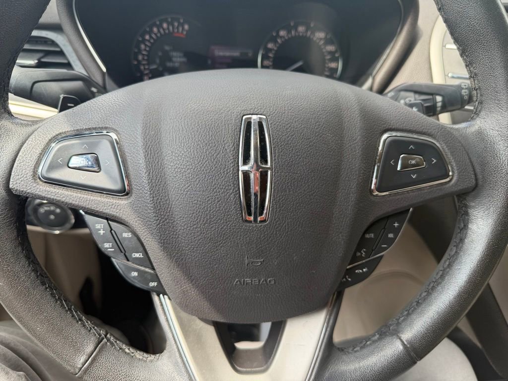 Used 2017 Lincoln MKC Premiere AWD/4WD image 22