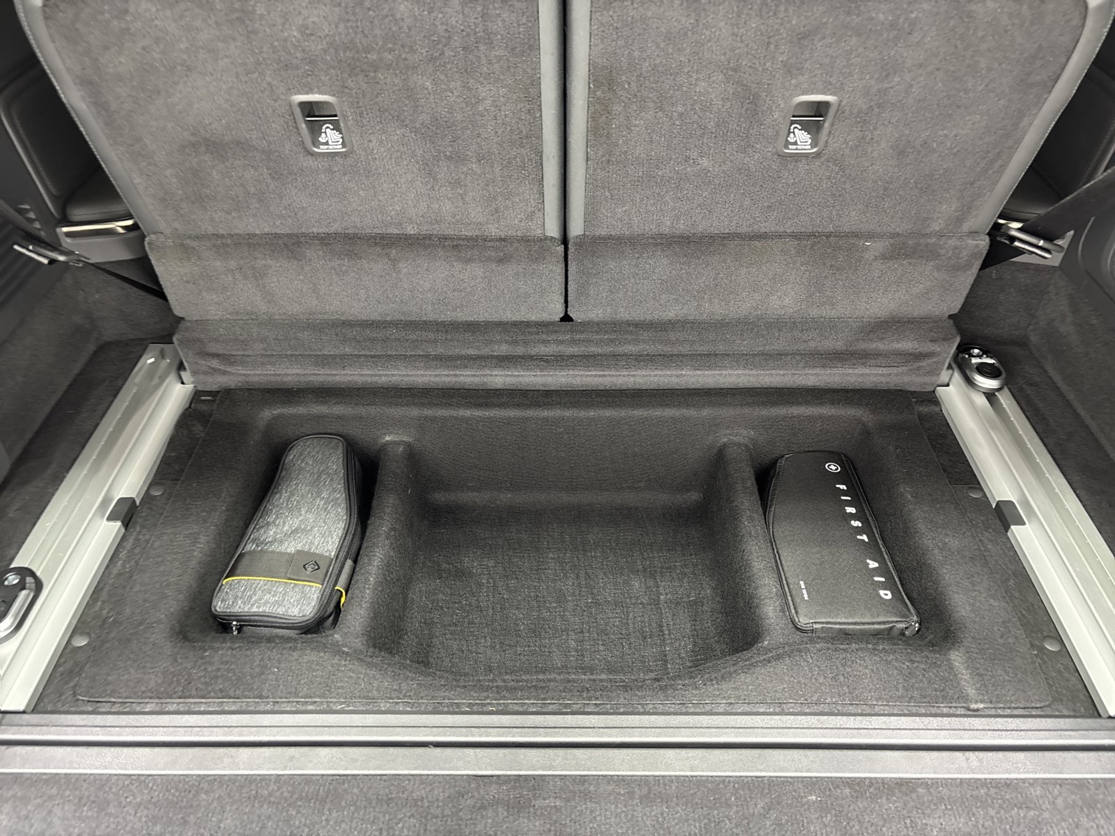 Used 2022 Rivian R1S Launch Edition image 26