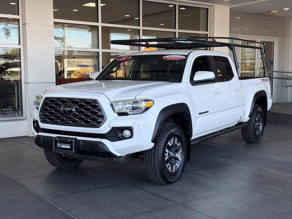 Certified 2021 Toyota Tacoma TRD Off-Road w/ Technology Package AWD/4WD image 2