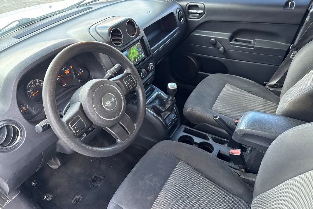 Used 2015 Jeep Patriot Sport FWD image 4