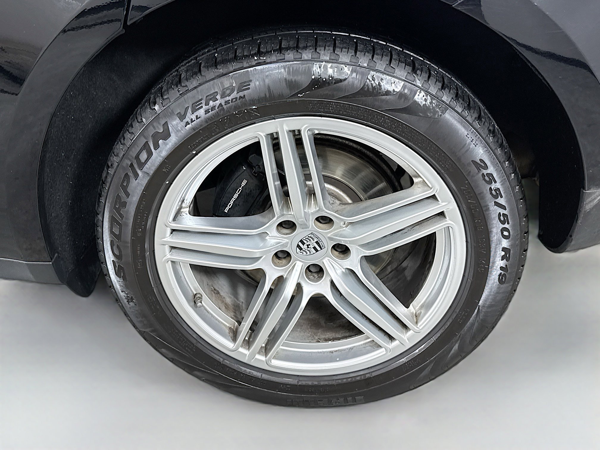 Used 2020 Porsche Macan image 30