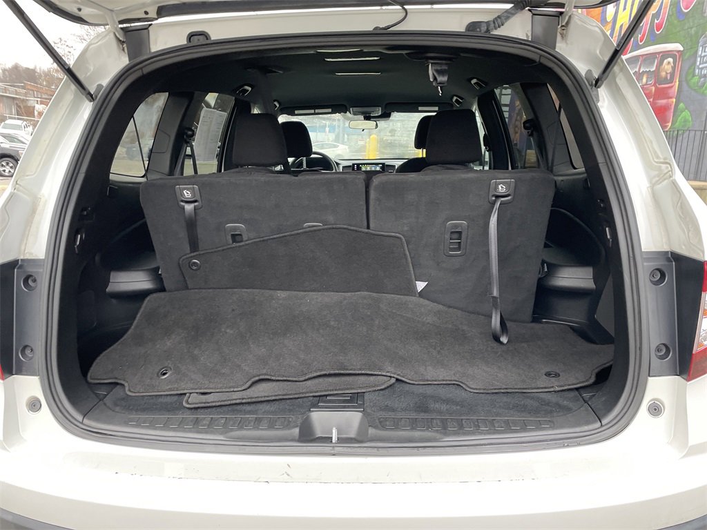Used 2022 Honda Pilot Sport image 13