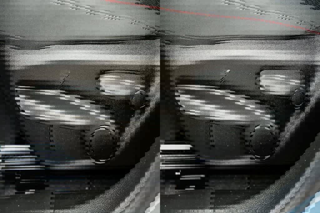 New 2025 Dodge Hornet GT w/ Cold Weather Group image 21