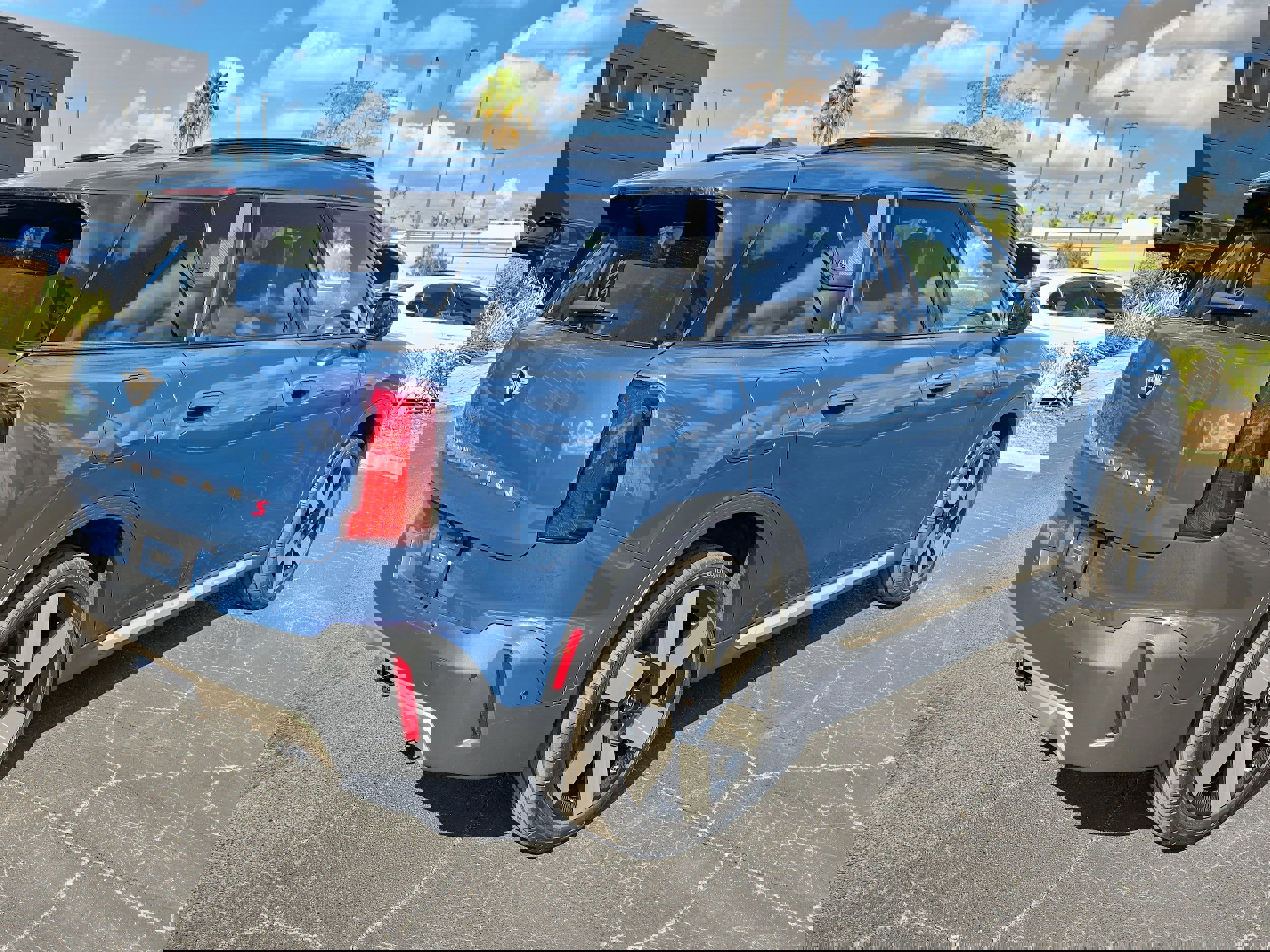 Certified 2025 MINI Cooper Countryman S w/ Comfort Package Max image 4