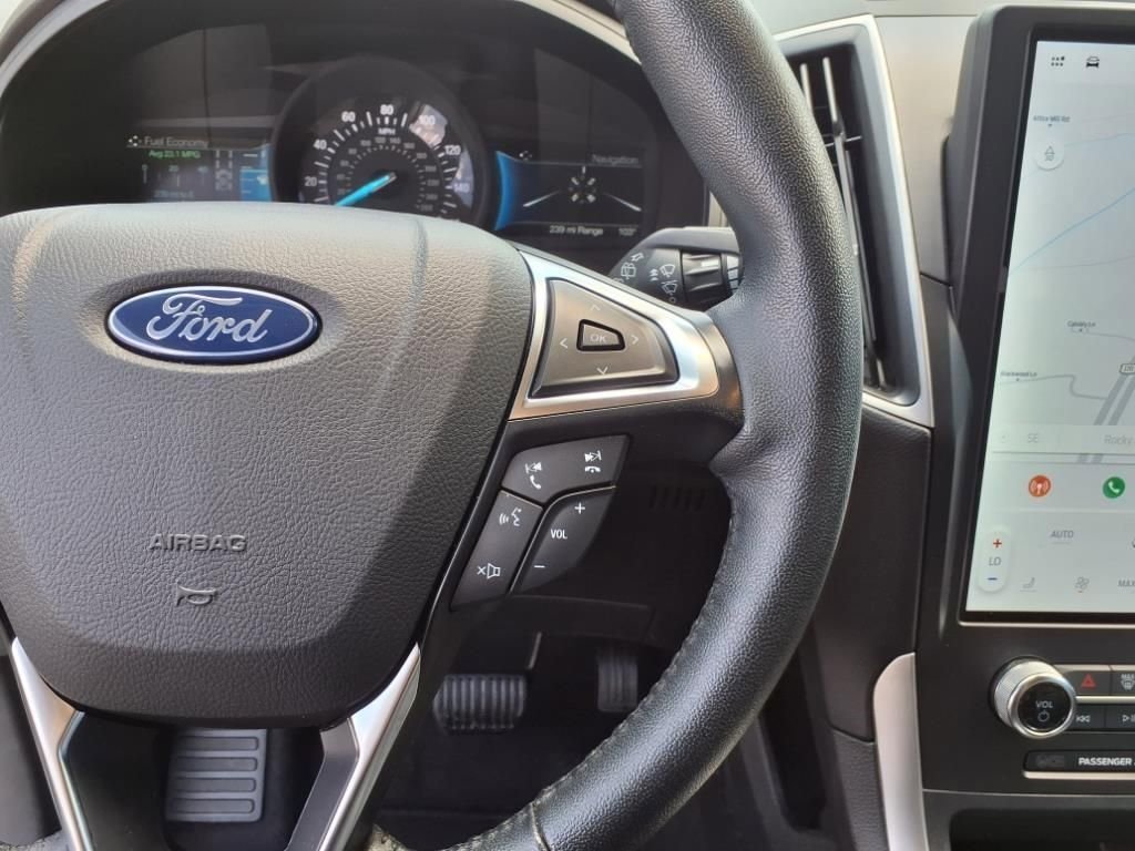 Used 2024 Ford Edge SEL image 20