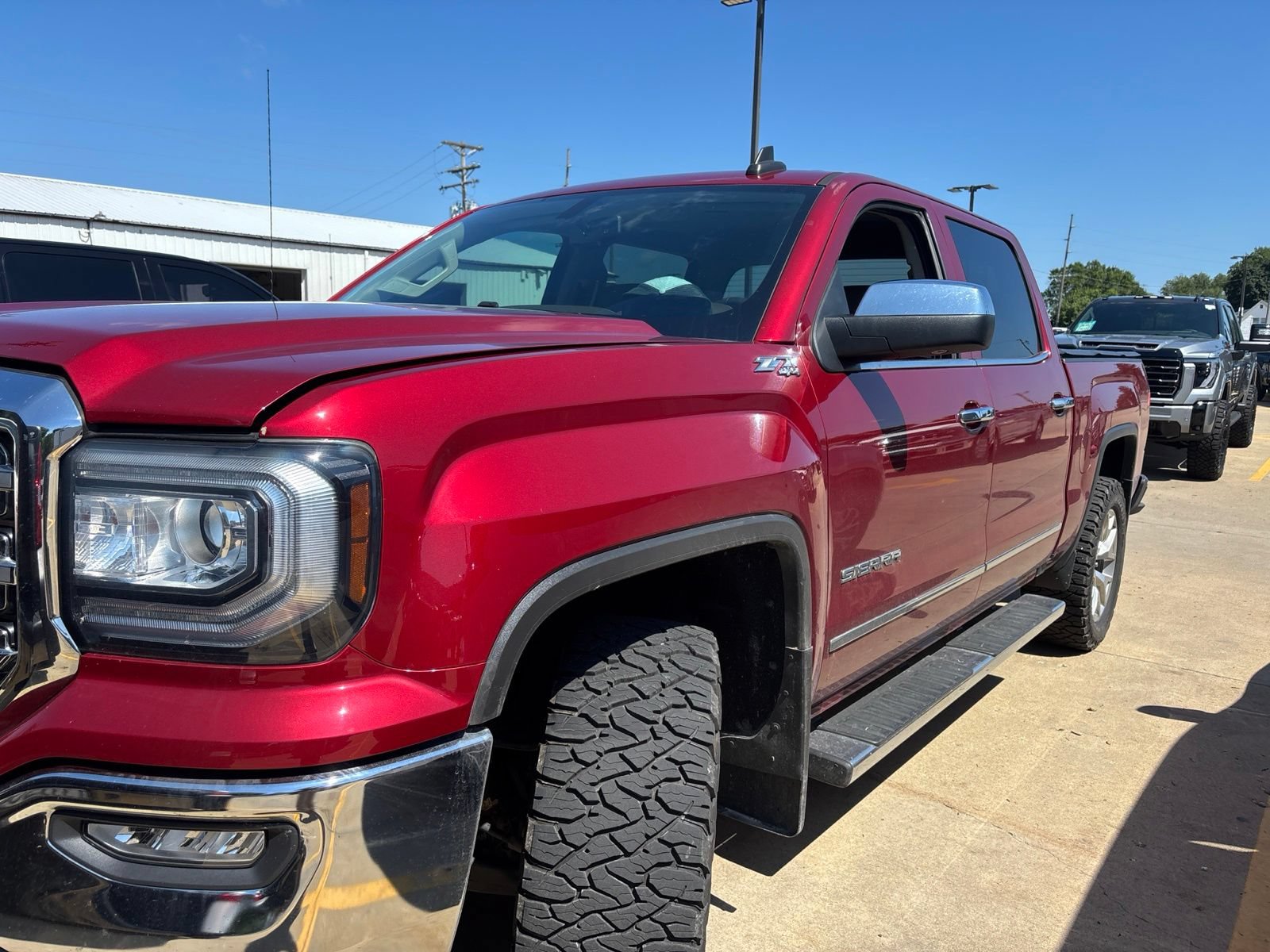 Used 2018 GMC Sierra 1500 SLT w/ SLT Premium Package