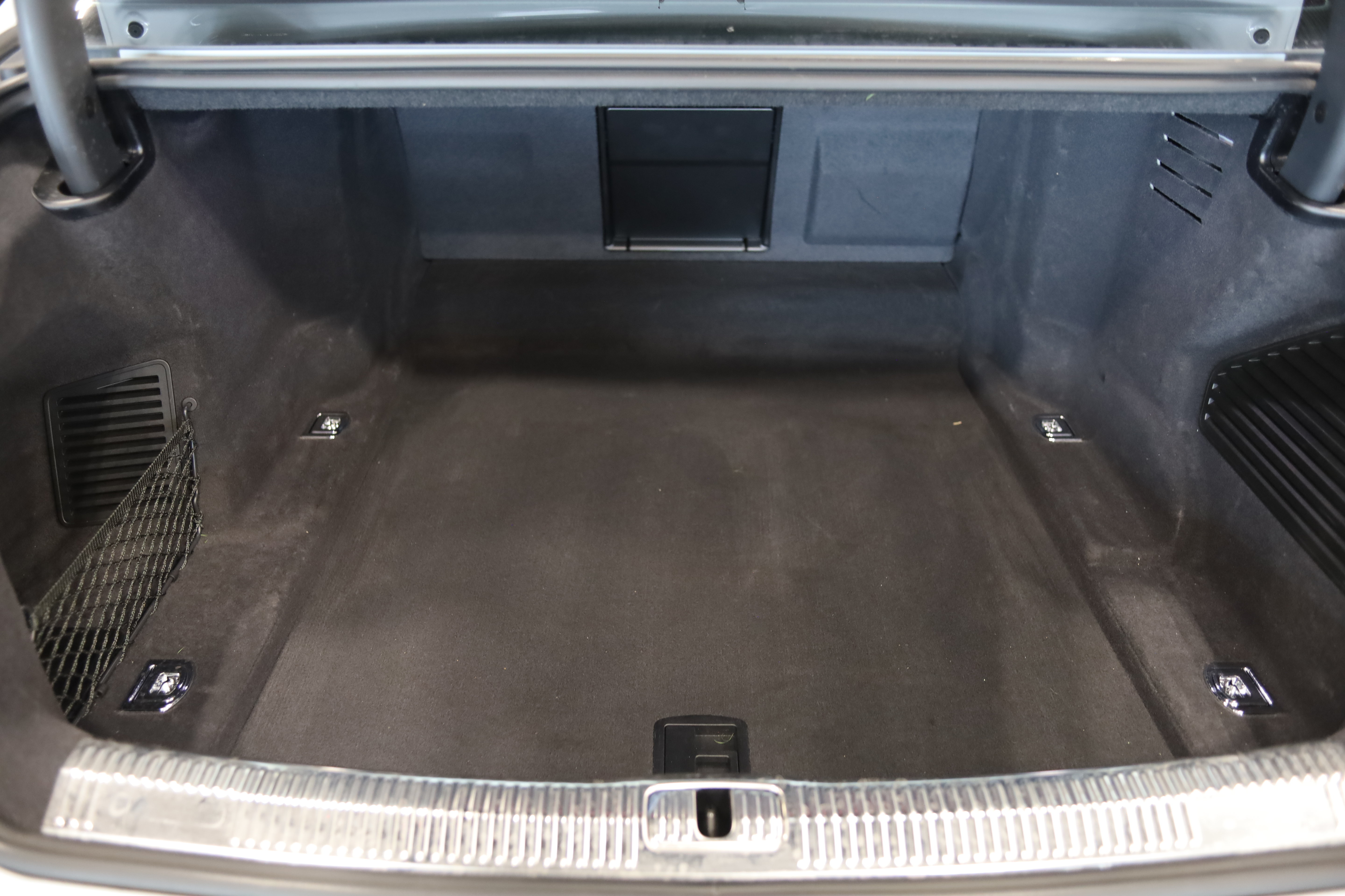 Used 2023 Audi S8 AWD/4WD image 7