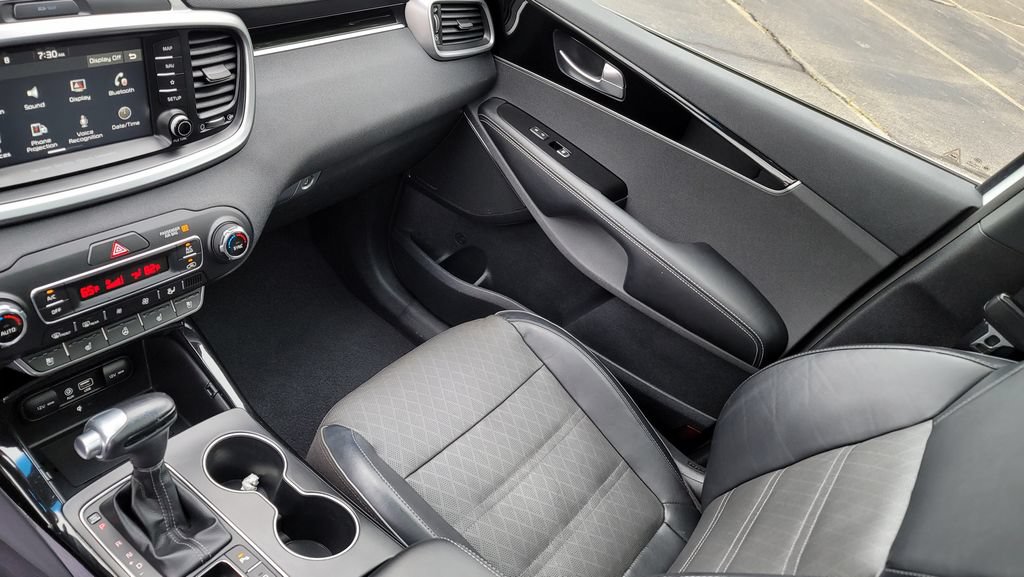 Used 2019 Kia Sorento SX AWD/4WD image 23