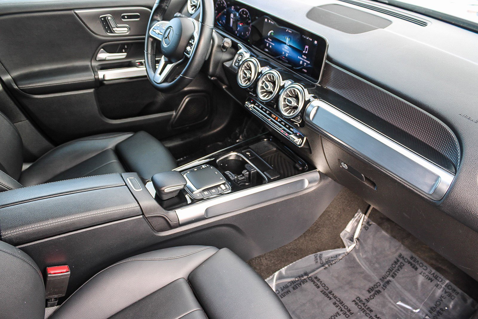 Used 2021 Mercedes-Benz GLB 250 GLB 250 image 17