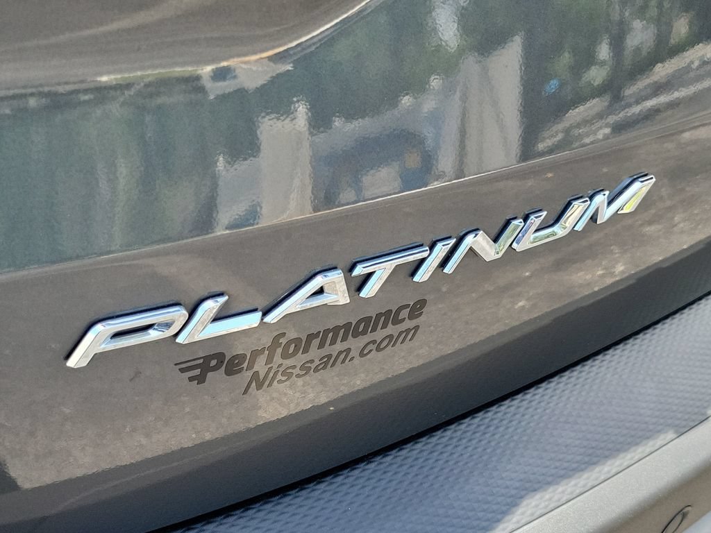 Used 2023 Ford Escape Platinum FWD image 11