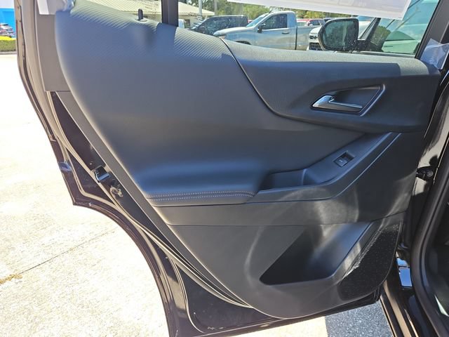 New 2026 Chevrolet Equinox LT w/ Safety and Technology Package FWD image 7