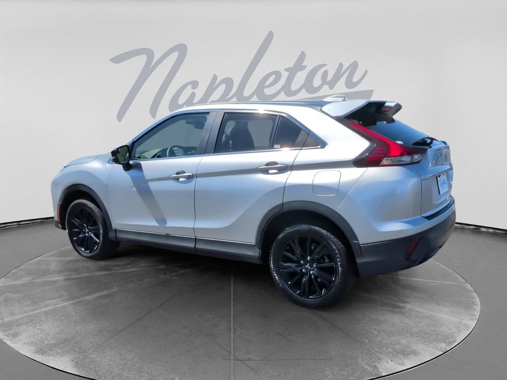 Used 2023 Mitsubishi Eclipse Cross LE AWD/4WD image 8