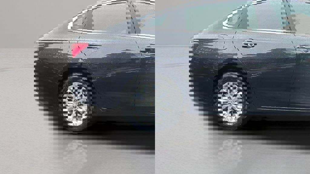 Used 2023 Chevrolet Malibu LT image 22