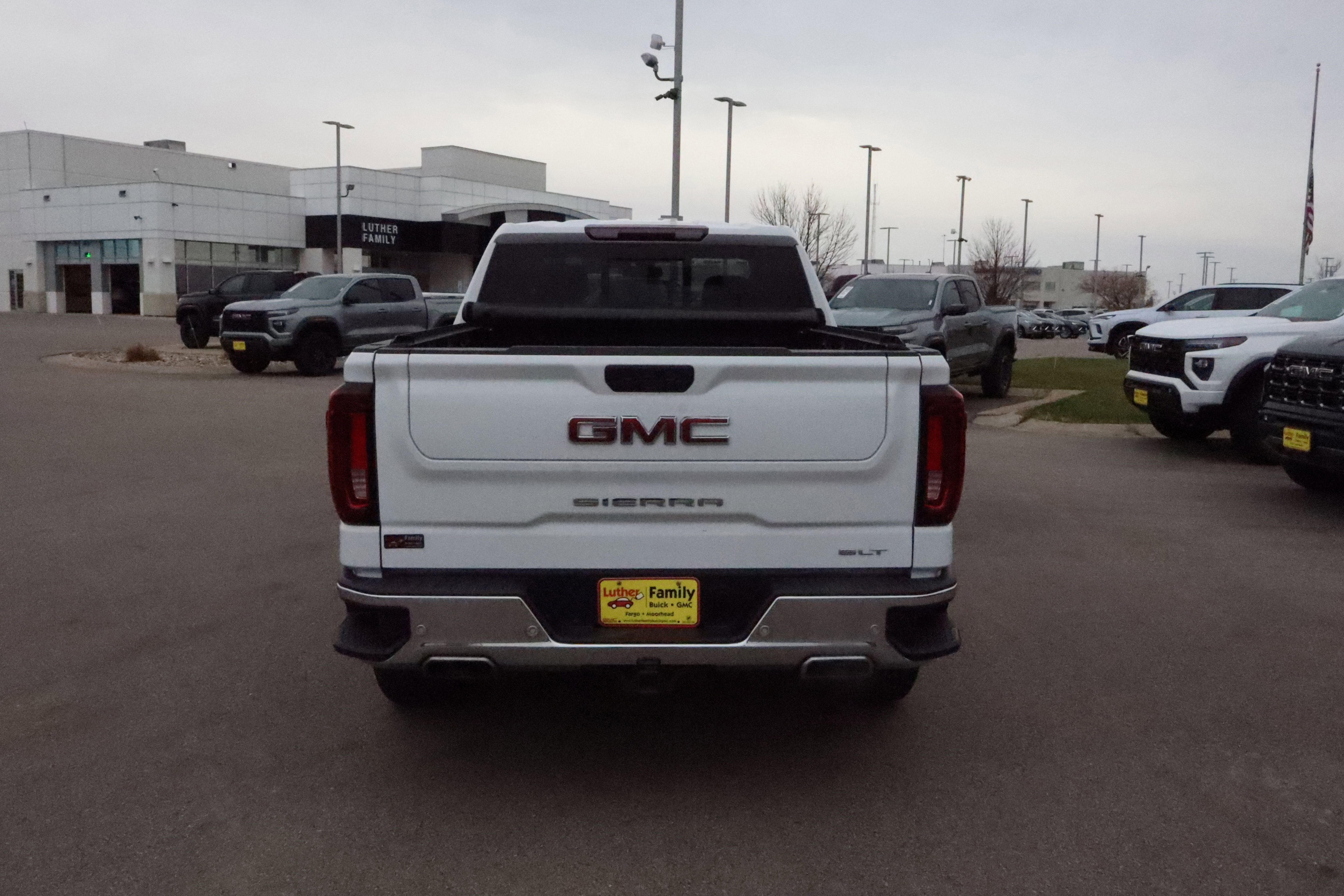 Certified 2022 GMC Sierra 1500 SLT w/ SLT Premium Plus Package image 6