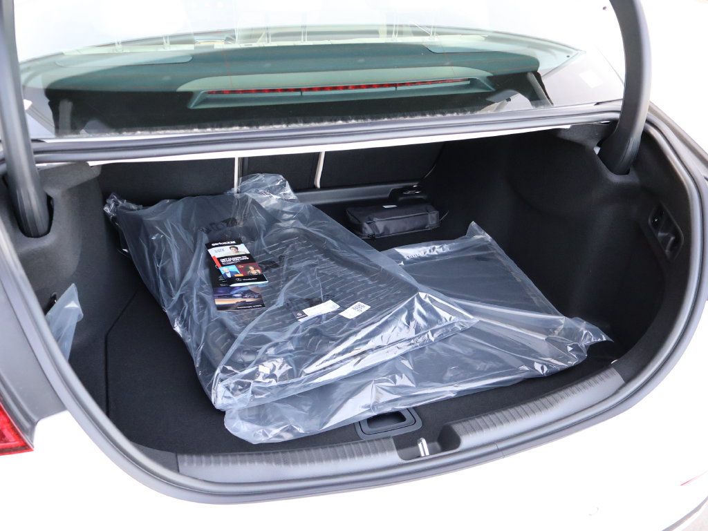 Certified 2026 Mercedes-Benz C 300 4MATIC Sedan image 17