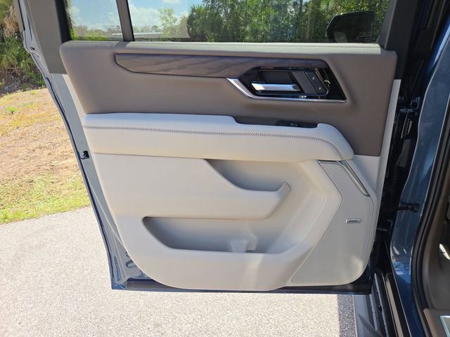 New 2026 GMC Yukon XL Denali RWD image 11