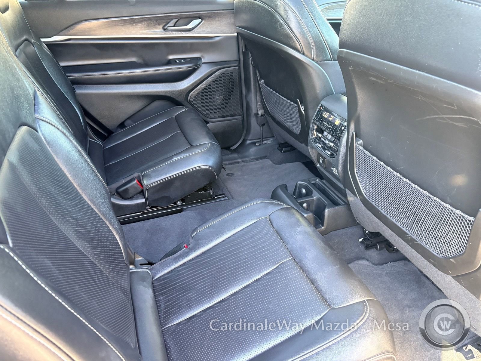 Used 2024 Jeep Grand Cherokee L Limited w/ Luxury Tech Group II image 27