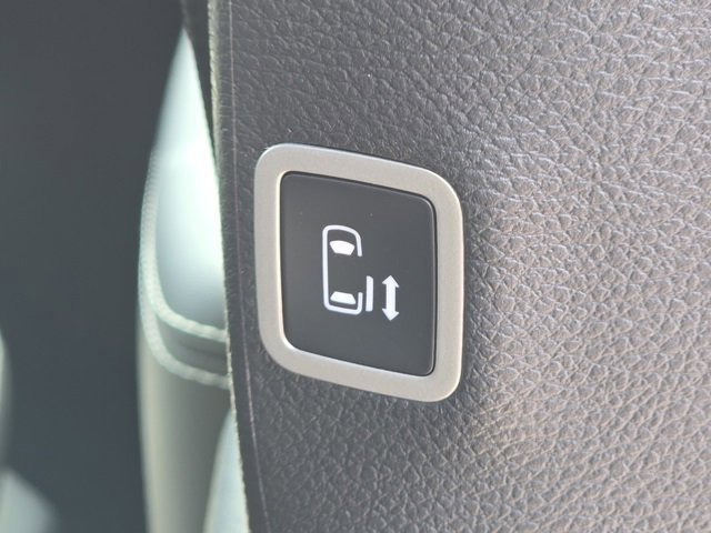 New 2026 Chrysler Pacifica Select image 16