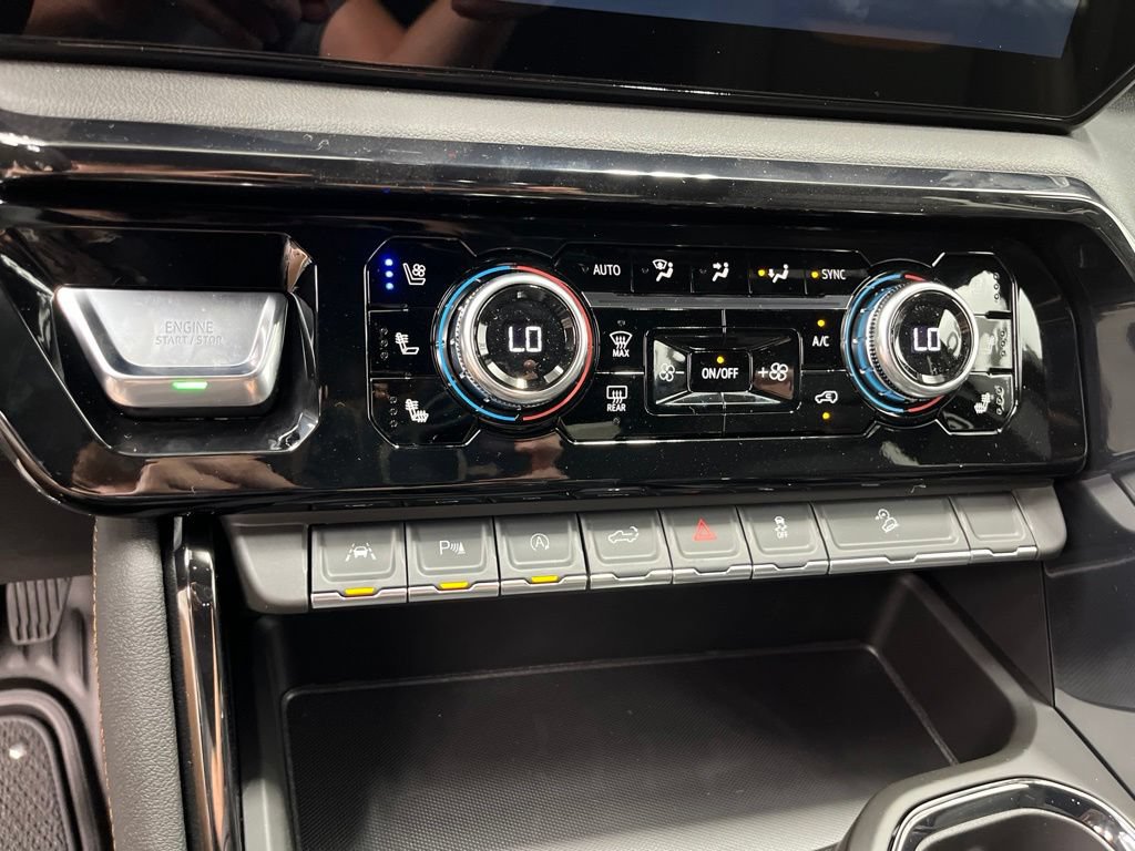 New 2026 GMC Sierra 1500 AT4 w/ AT4 Premium Package AWD/4WD image 16